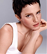 Filename=iheartwatson-prada-paradoxe-009.jpg
Filesize=111KiB
Dimensions=1080x1350
Date added=Nov 13, 2025 iheartwatson-prada-paradoxe-009.jpg